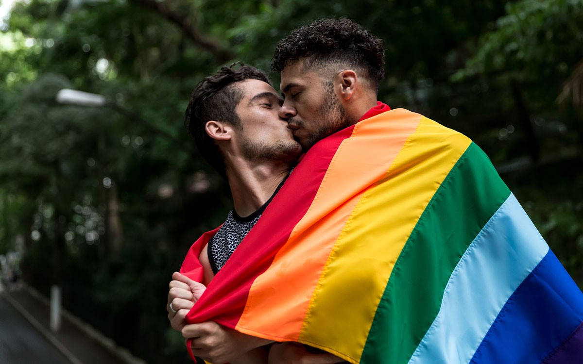 https://www.jock.life/wp-content/uploads/2021/02/Couple-LGBT.jpg